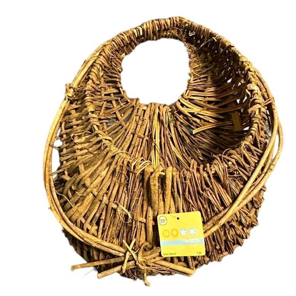 Rustic Flower Basket Wall Decor - Picture 2 of 10